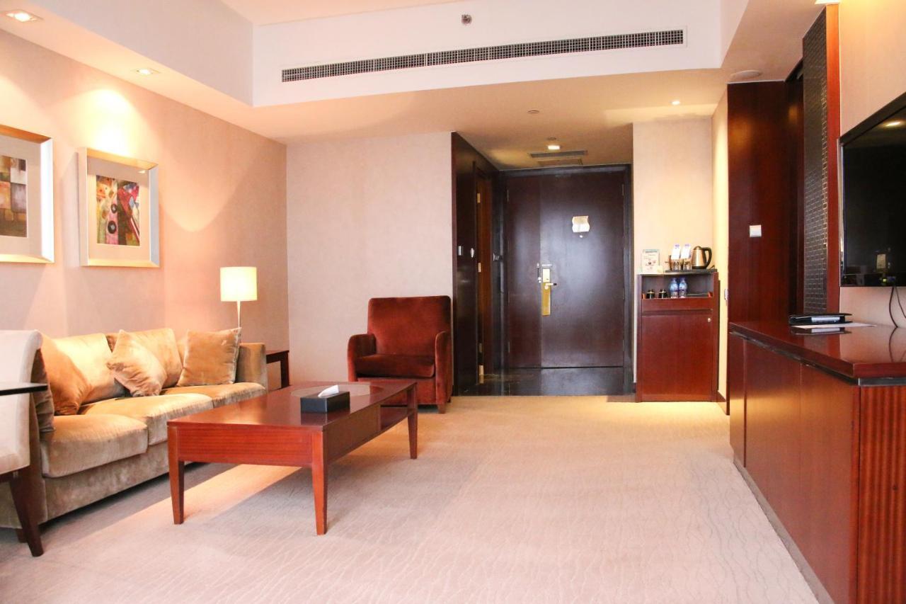 Hotel Crowne Plaza Yantai Sea View By Ihg Exterior foto